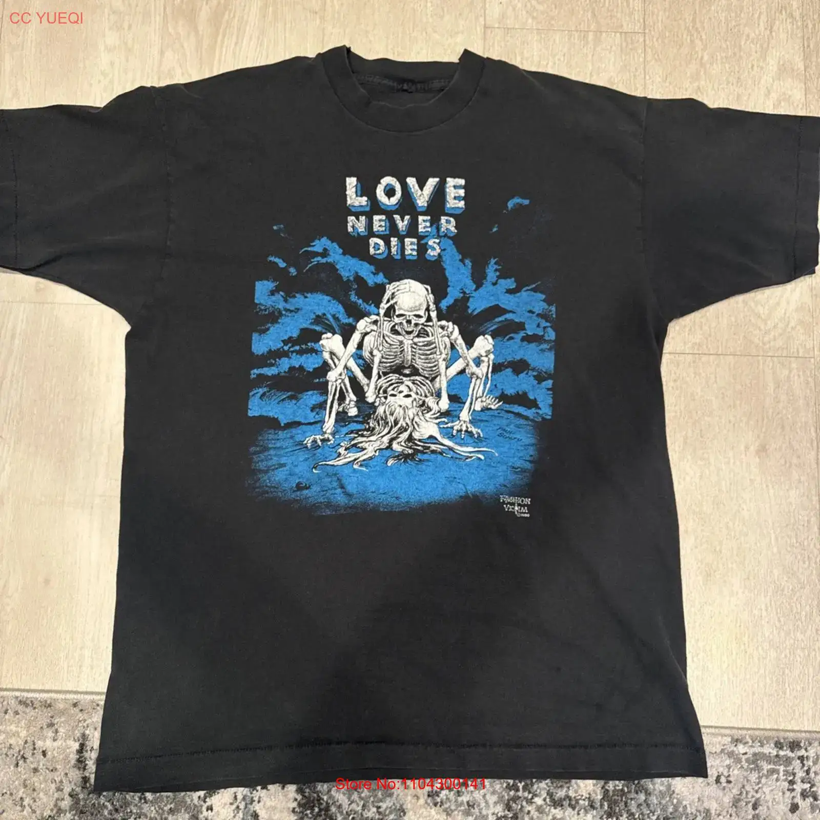 Vintage Fashion Victim - VTG Vintage 1990 Fashion Victim Love