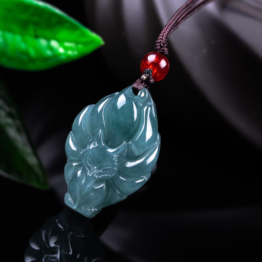 Vintage Fashion For Women - Natural Burmese Jadeite Fox Pendant Necklace