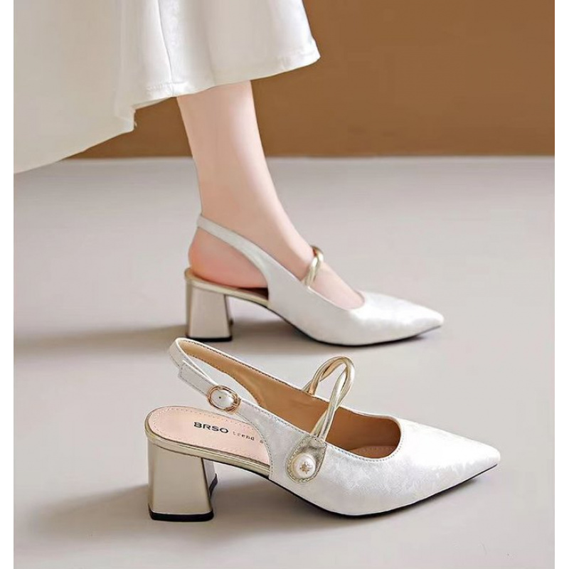 Vintage Fashion In 2026 - 2026 Elegant Women Pointed Toe Slingback