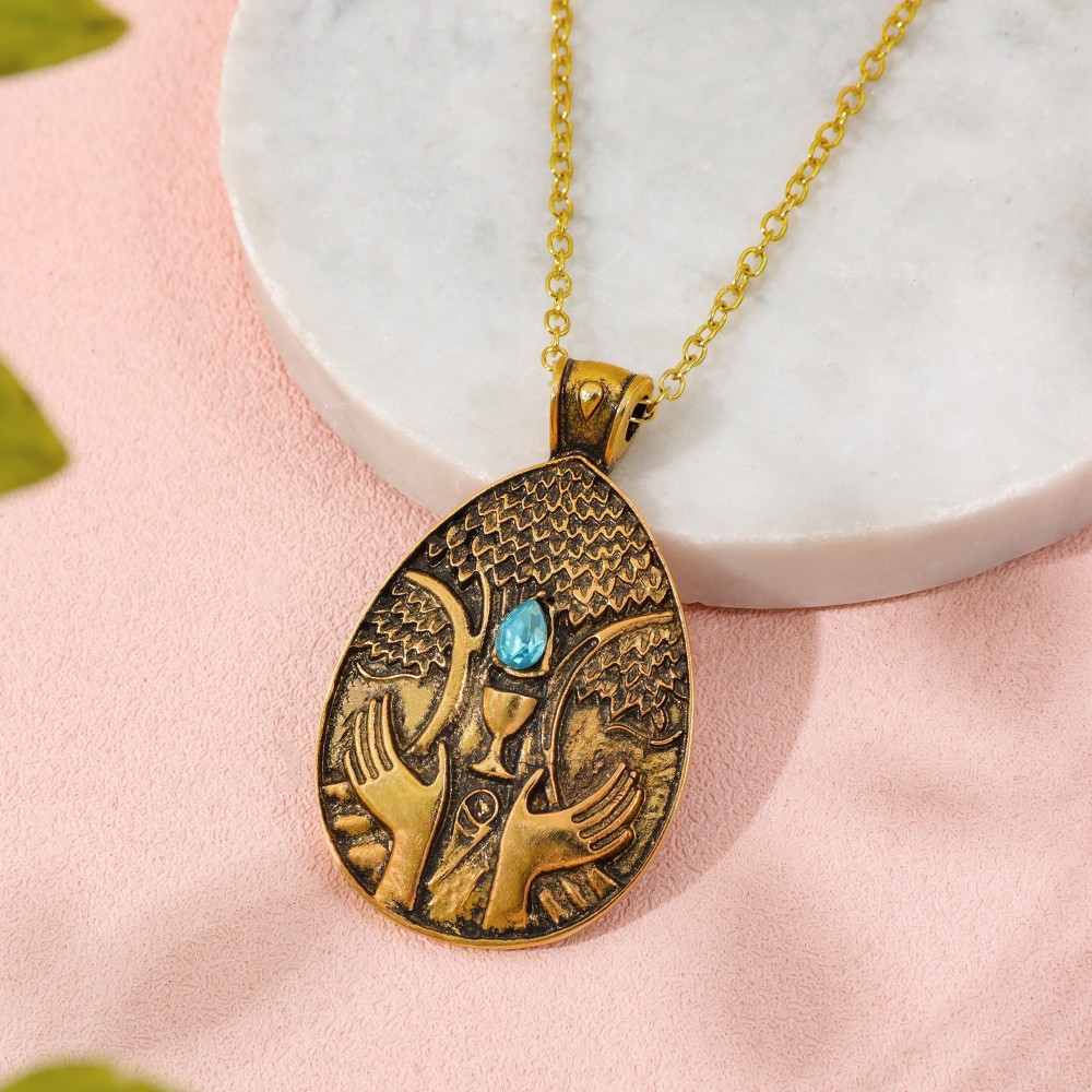 Vintage Game Pendant Necklace  - Vintage Fashion Videos review and price